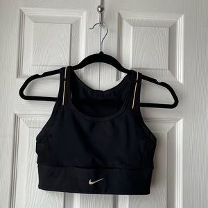 Nike Longline Sports Bra/Top Size Small